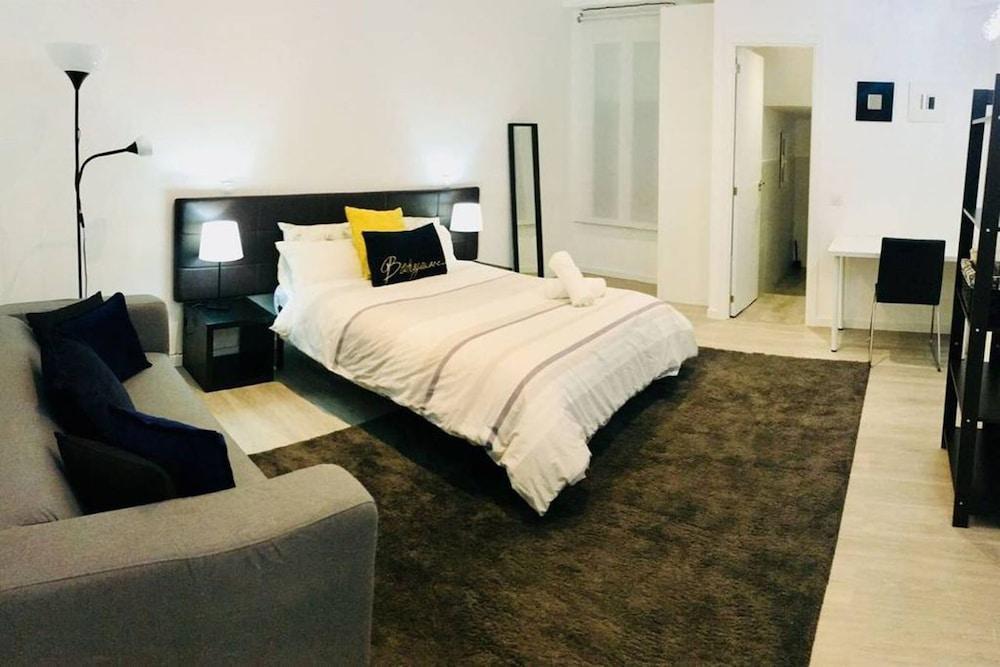 A And Z Juan De Mena (Adults Only) Hotel Мадрид Екстериор снимка