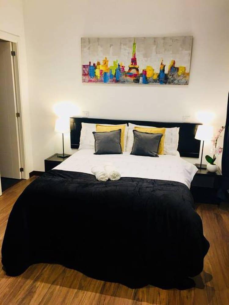 A And Z Juan De Mena (Adults Only) Hotel Мадрид Екстериор снимка