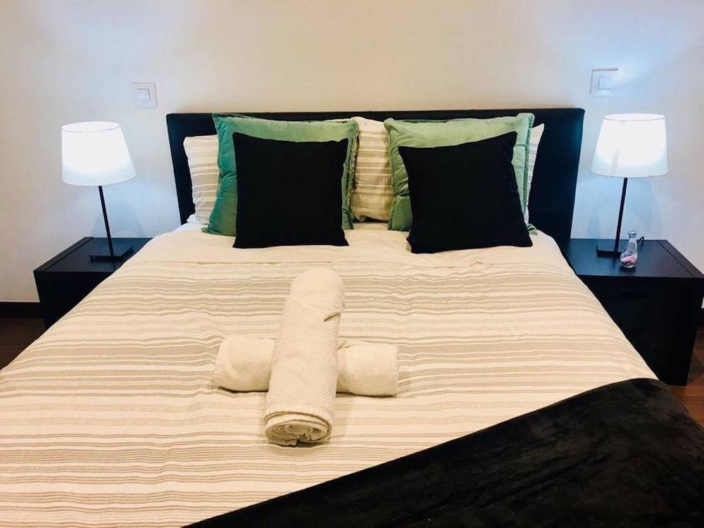 A And Z Juan De Mena (Adults Only) Hotel Мадрид Екстериор снимка